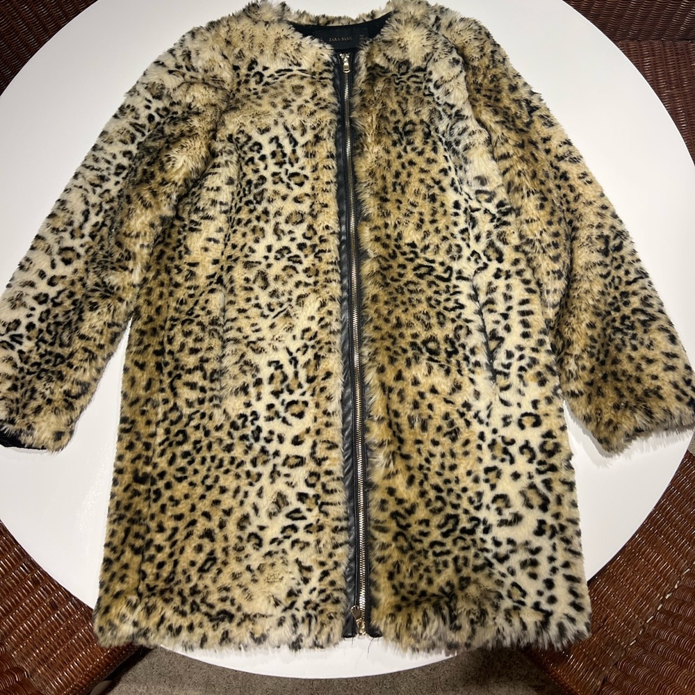 Zara leopard coat